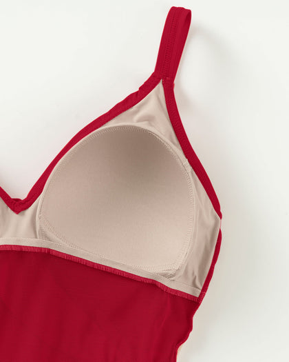 Traje de baño entero compresión suave de abdomen elaborado con nylon reciclado#color_309-rojo-oscuro