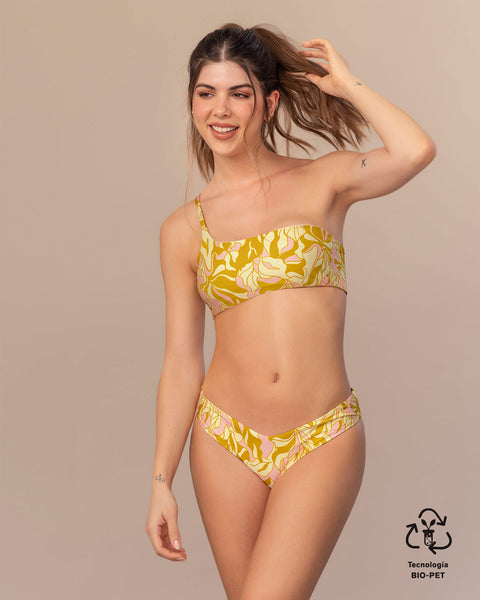 Bikini con top asimétrico ligero y panty con pretina en V#color_100-estampado-floral