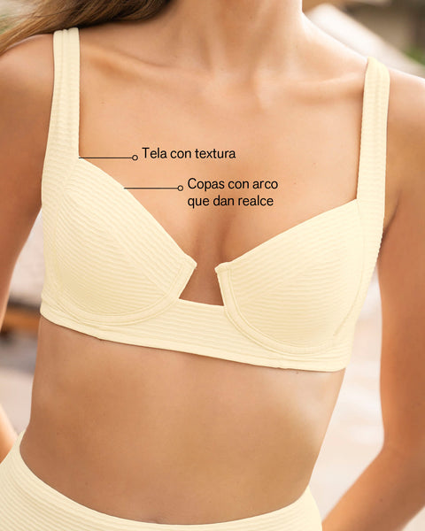 Bikini en textura acanalada con panty tiro alto y top con varillas#color_898-marfil