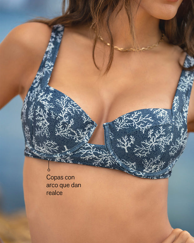 Bikini con panty tiro alto y top corsetero