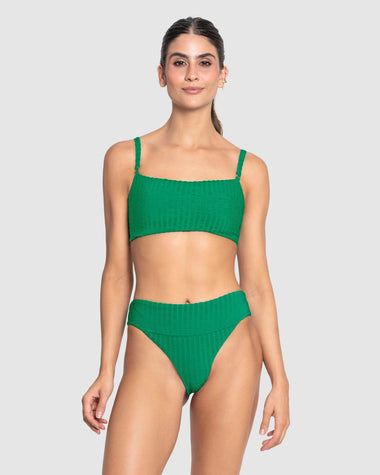 Bikini con top convertible y panty con laterales anchos#color_677-verde