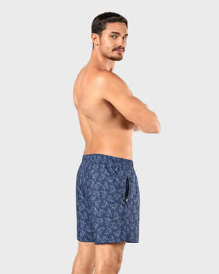 Pantaloneta de baño masculina con práctico bolsillo al lado derecho#color_a61-estampado-azul-tortugas