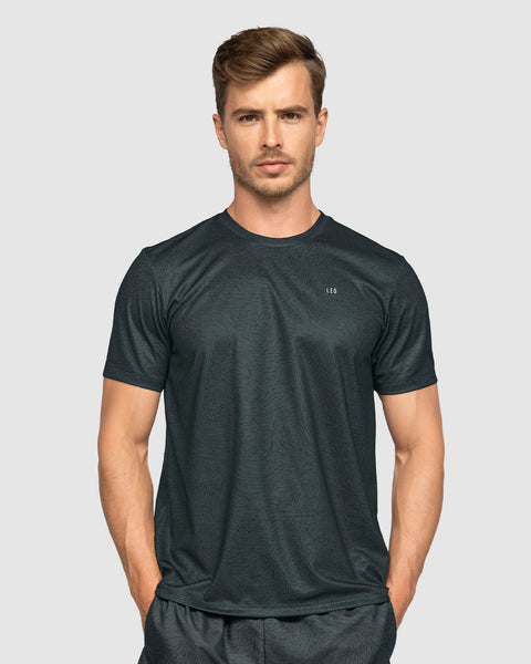 Camiseta deportiva masculina semiajustada de secado rápido