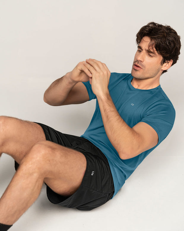 Camiseta deportiva masculina semiajustada de secado rápido