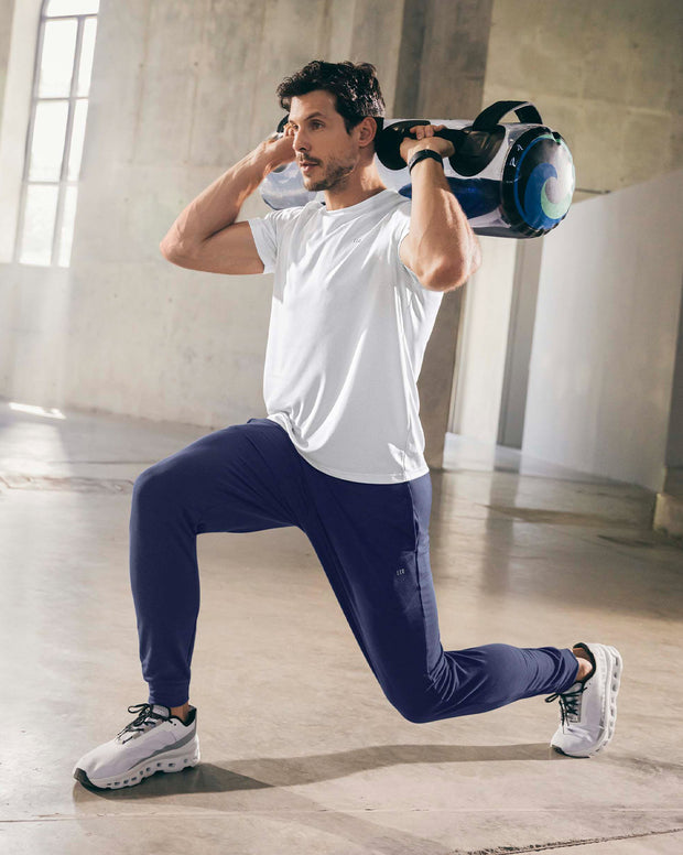 Jogger deportivo estilo sudadera con bolsillos laterales funcionales