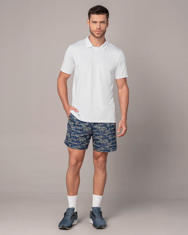 Pantaloneta deportiva con bolsillos funcionales
