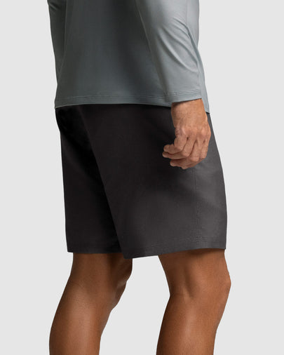 Pantaloneta deportiva con bolsillos funcionales#color_784-gris-oscuro