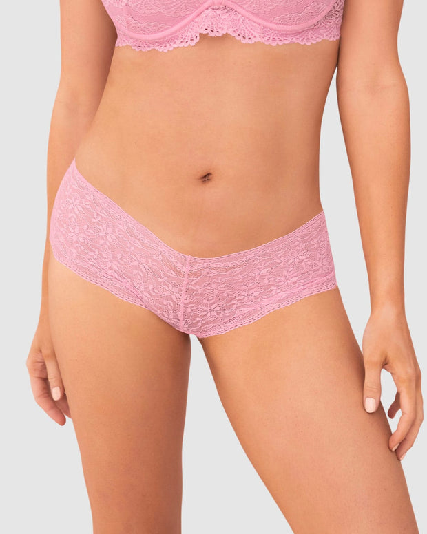 Panty estilo hipster en encaje sexy con refuerzo en algodón