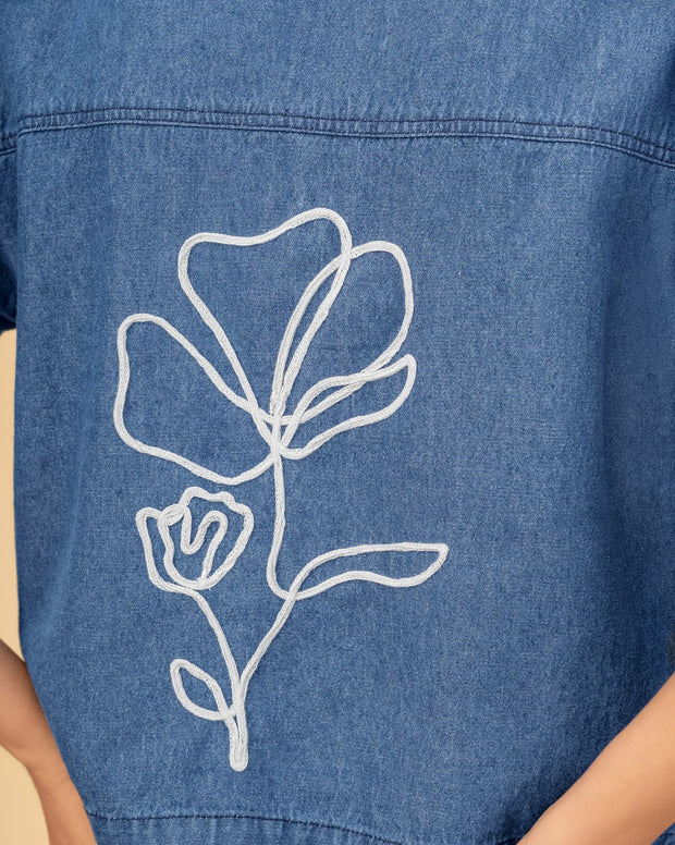 Chaqueta denim con bordado en espalda