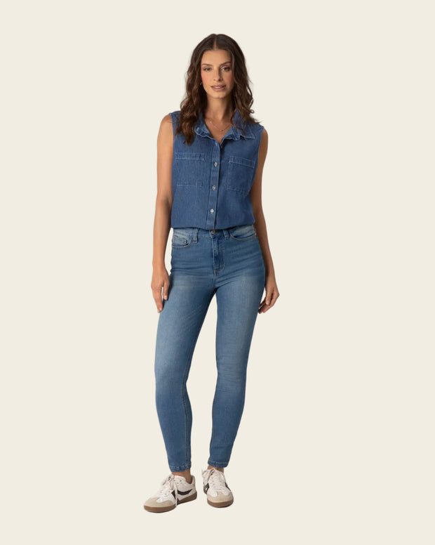 Jeans skinny esenciales para mujer