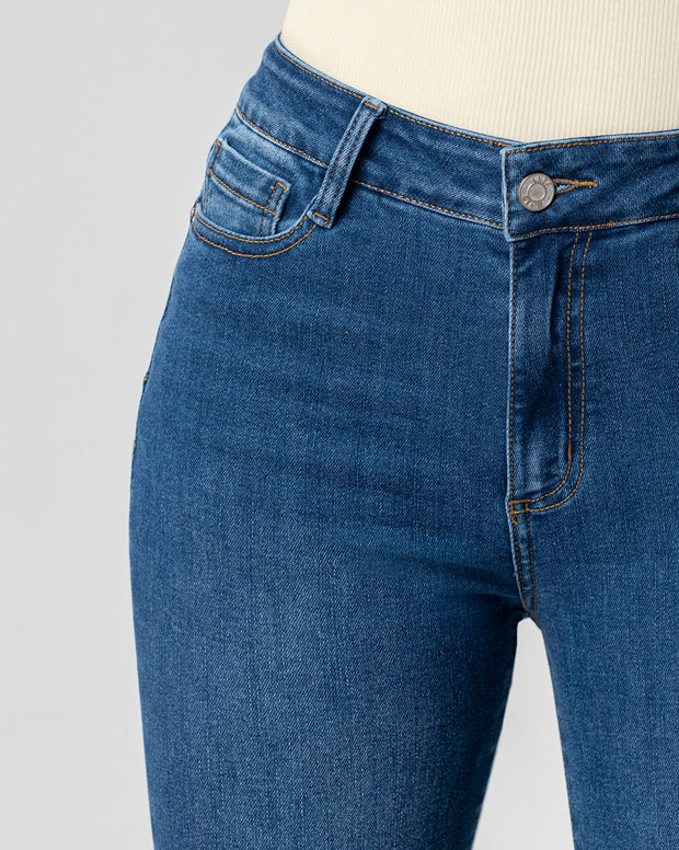 Jean levanta glúteos bota flare