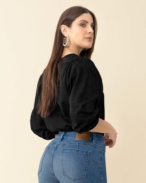 Blusa manga 3/4 con efecto volumen#color_700-negro