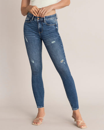 Skinny jean con bolsillos funcionales#color_169-azul-medio