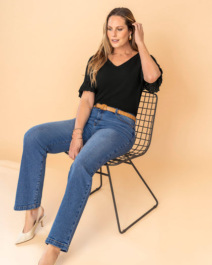 Blusa con detalle en mangas#color_700-negro