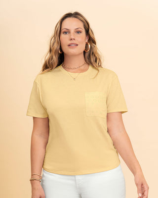 Camiseta manga corta con bolsillo en ojalillo#color_106-amarillo