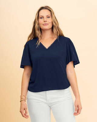 Camiseta manga corta de cuello en Vcon detalle en borde#color_c42-azul