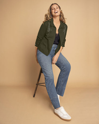 Chaqueta manga larga abierta con detalle bordado#color_c46-verde