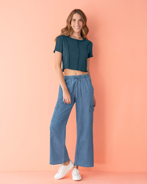 camiseta-crop-top-con-costuras-expuestas-decorativas#color_055-azul