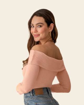 Camiseta strapless manga larga#color_c30-rosado