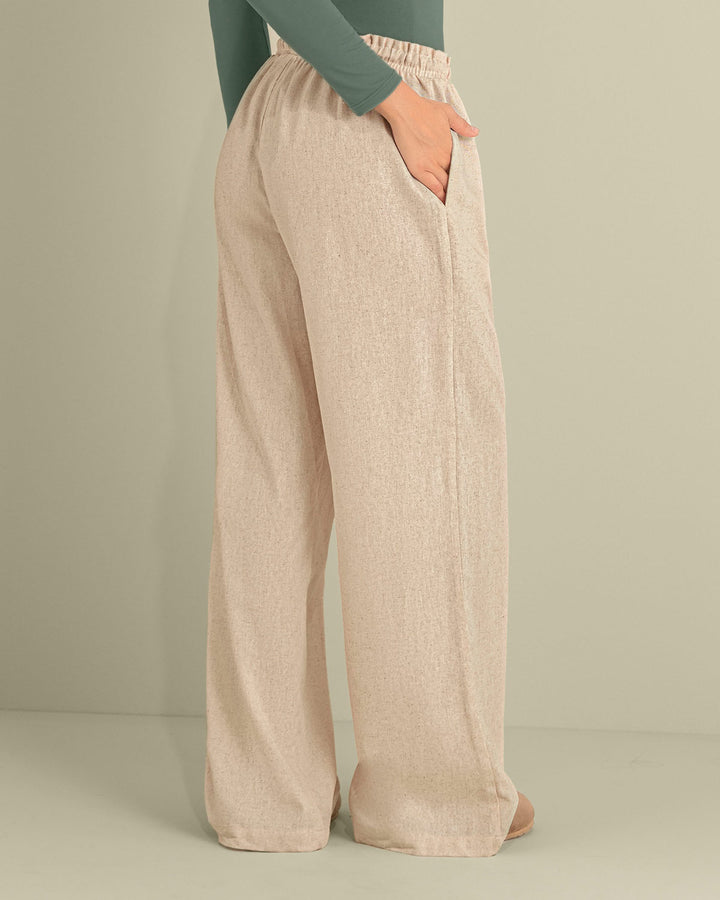 Pantalón bota recta en tela tipo lino grueso