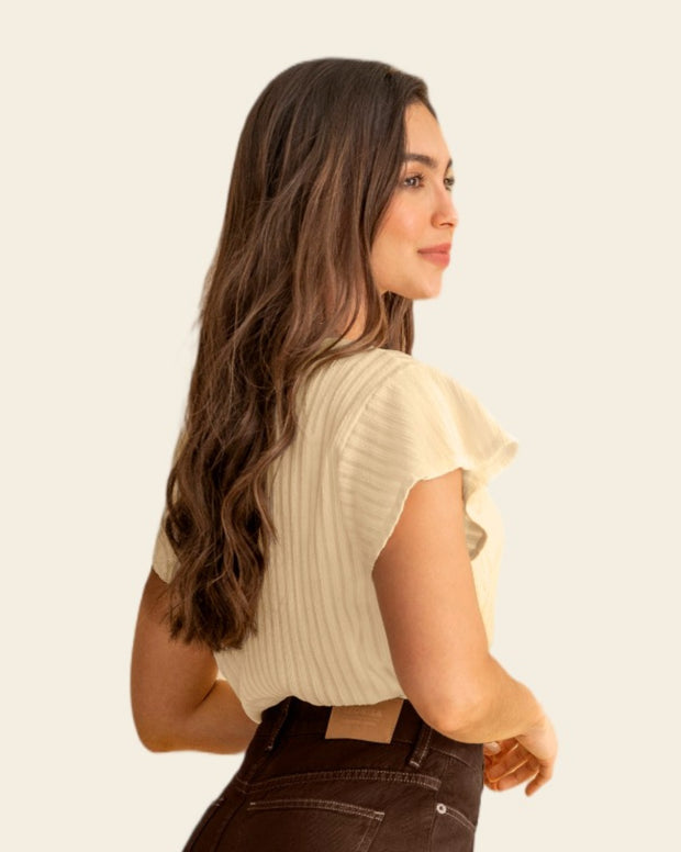 Camiseta con mangas acampanadas