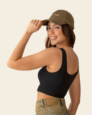 Crop top acanalado con escote asimétrico#color_700-negro