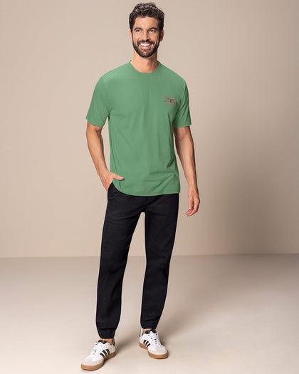 Camiseta manga corta con estampado localizado y cuello redondo#color_601-verde