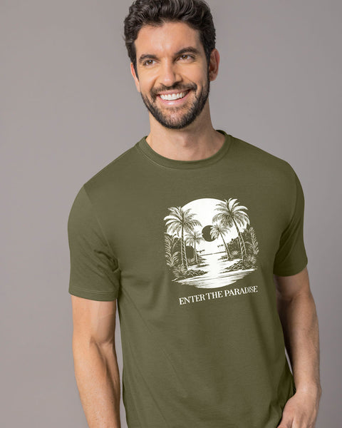 Camiseta manga corta con estampado localizado y cuello redondo