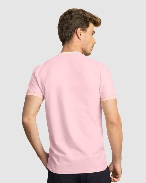 Camiseta con cuello henley y perilla funcional#color_304-rosado-claro