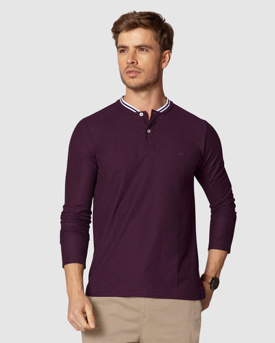 Camiseta manga larga con perilla funcional y logo en frente#color_409-uva