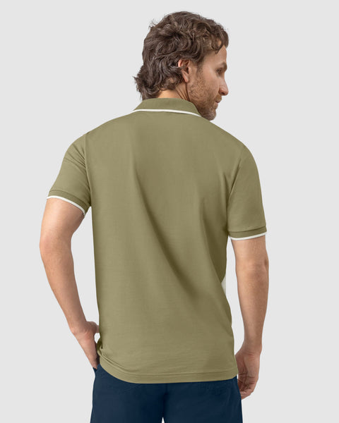 Camiseta tipo polo bloque de color#color_395-verde-marfil