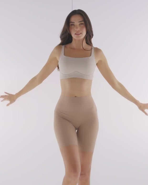 Bóxer tipo short de apariencia invisible con fajón antideslizante
