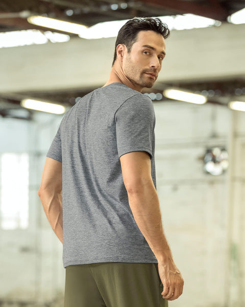 Camiseta deportiva de secado rápido con estampado en frente#color_727-gris